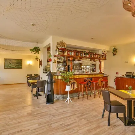 Hotel Und Restaurant 